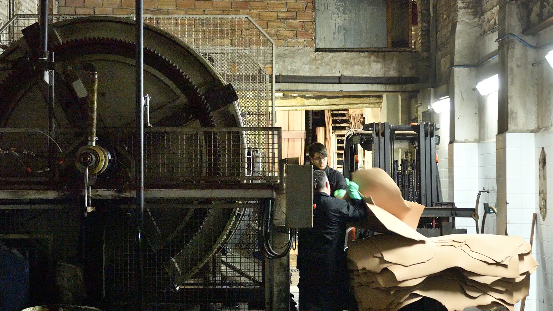 进口头层皮料纹理展示图 3